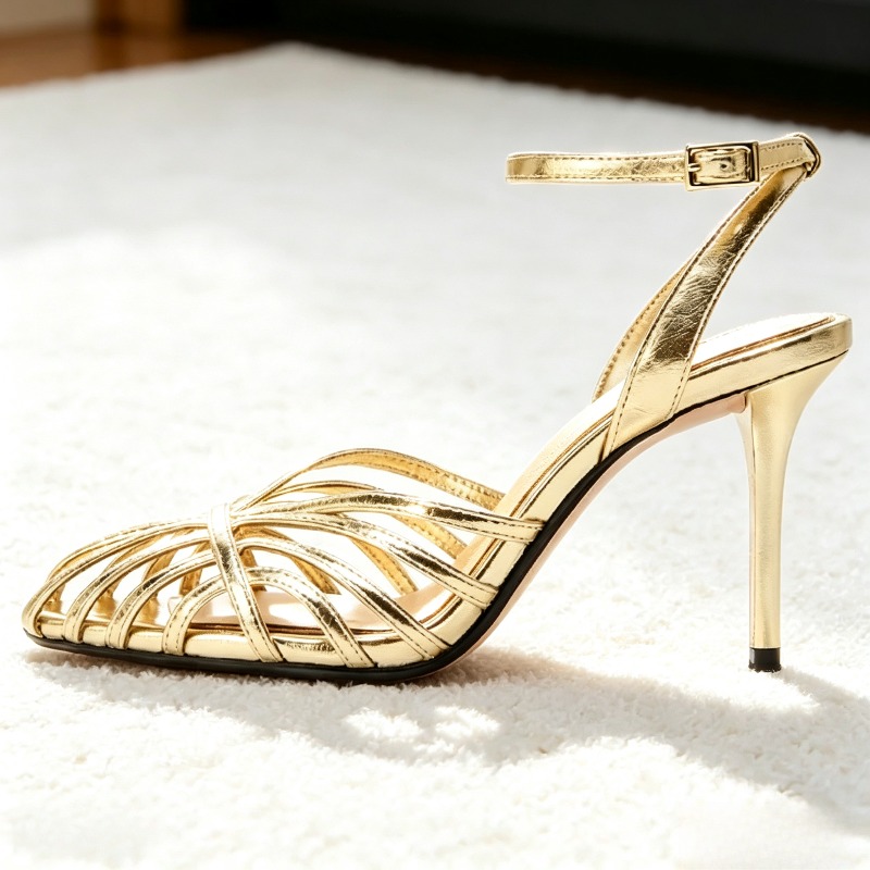 Seksowne złote ażurowe sandały – Metallic Heel Sandal recenzja i cena