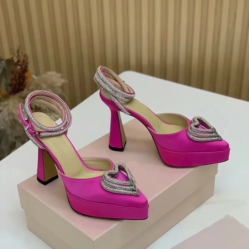 Platforma kryształowa miłość s – Metallic Heel Sandal recenzja i cena